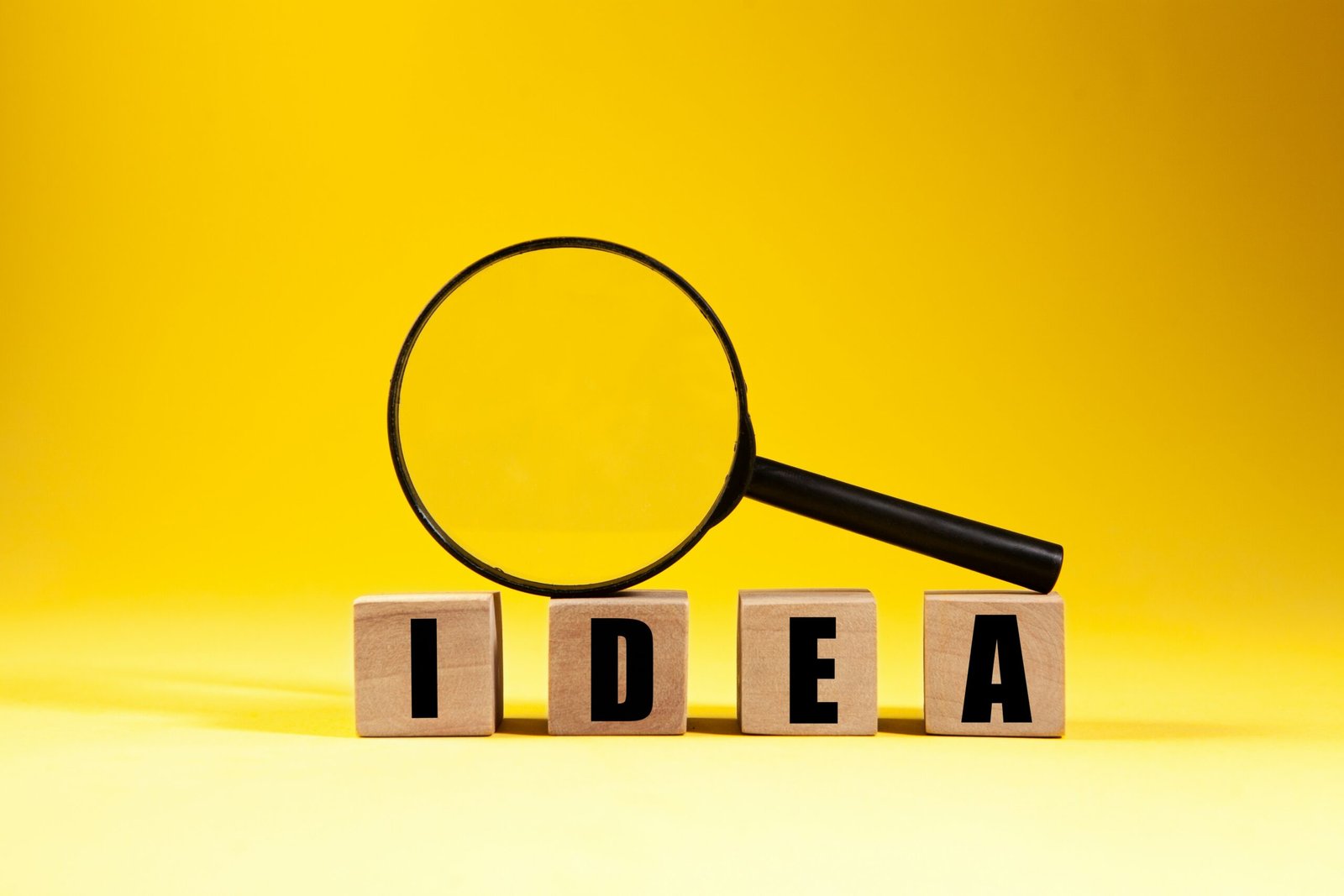 Read more about the article How to Turn a Business Idea into Profit in 2026