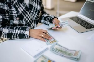 Read more about the article Best Passive Income Ideas That Actually Work in 2026 (Beginner-Friendly Guide)