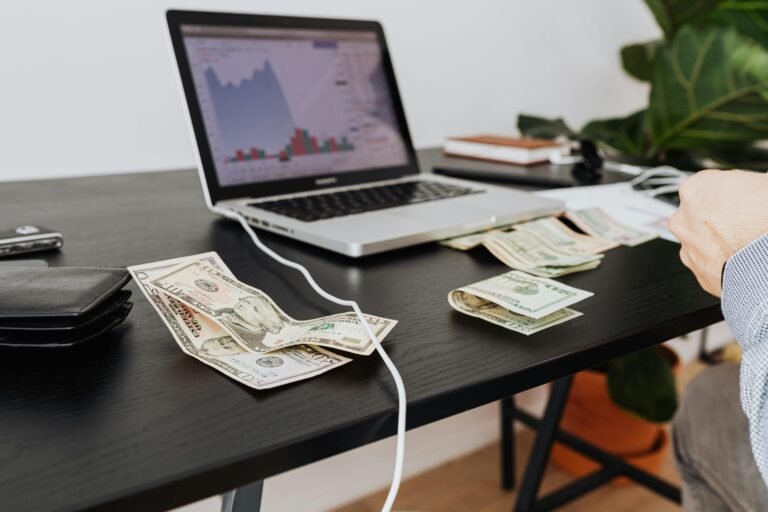 How Beginners Are Making Money Online with Zero Skills